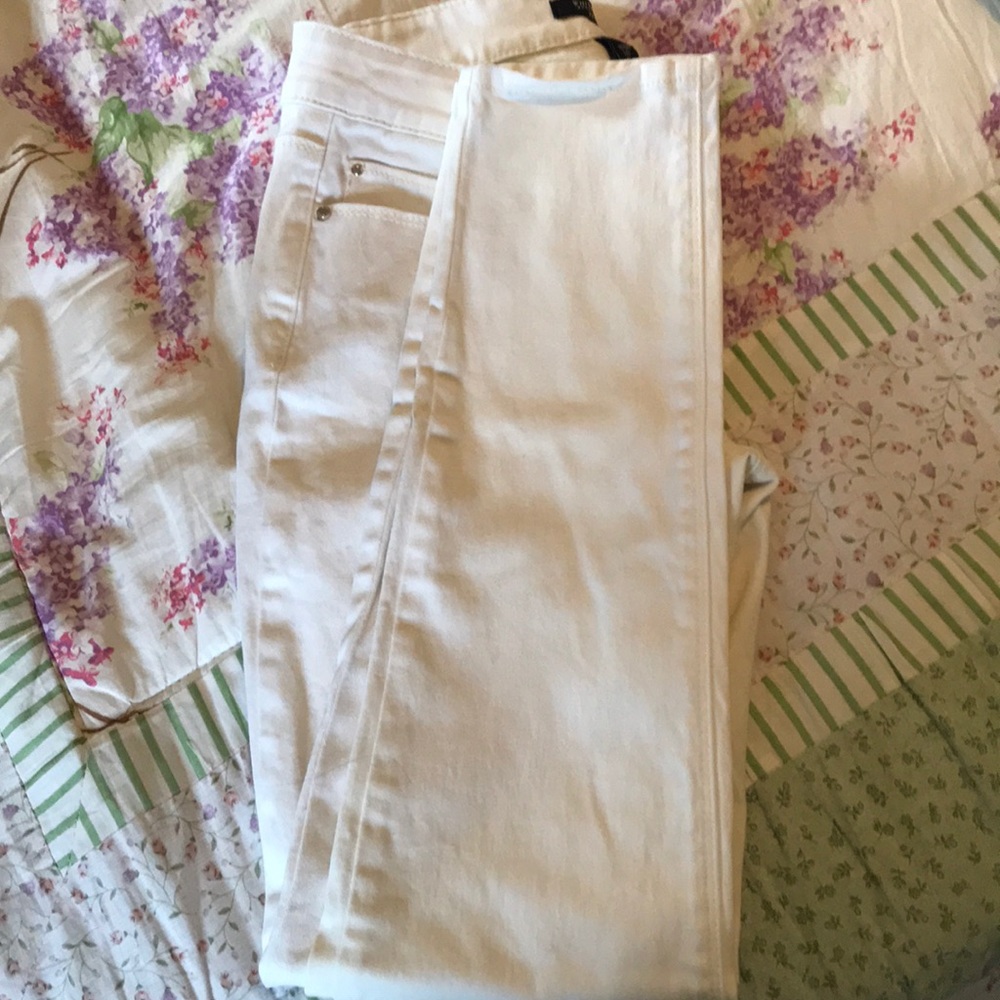 White House Black Market Skinny Leg Pants